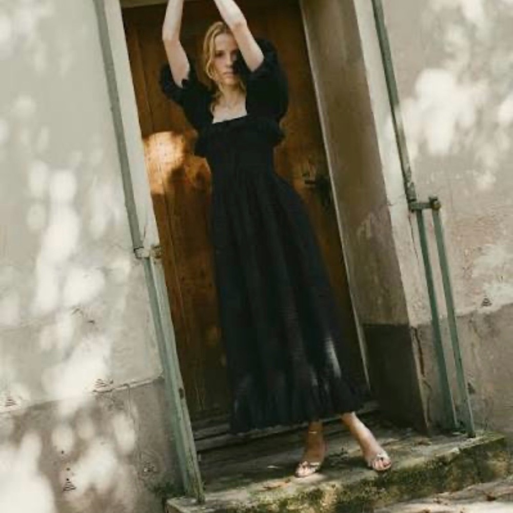 XS- Doen Navy Izabel Dress - Picture 2 of 8